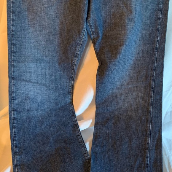 Lucky Brand Easy Rider Button fly boot cut jeans size 8/29 - Picture 2 of 3